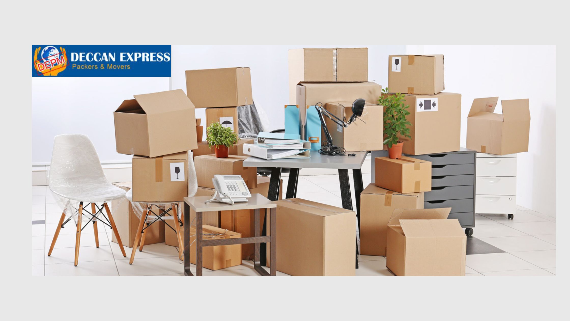 How do packers and movers pack fragile and delicate items?
